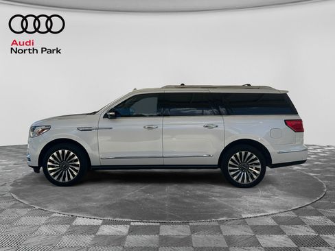Used 2019 Lincoln Navigator L Reserve w/ Cargo Package AWD/4WD image 2