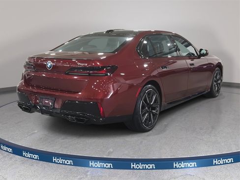 Used 2023 BMW 760i xDrive w/ Parking Assistance Package image 5