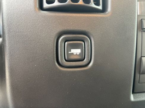 New 2025 GMC Savana 3500 Extended w/ Driver Convenience Package image 21