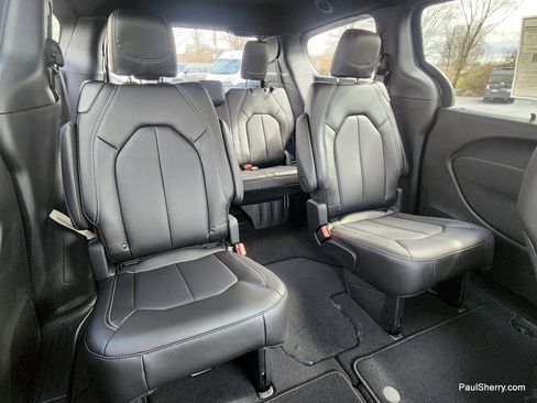 New 2026 Chrysler Voyager LX image 42