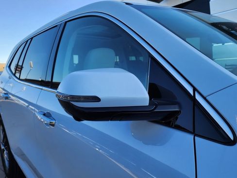 New 2026 Buick Enclave Avenir w/ Super Cruise Package image 11