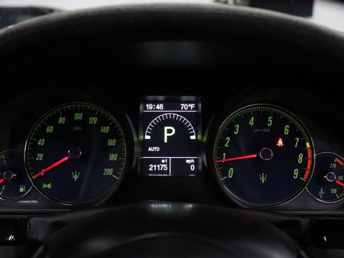 Used 2016 Maserati GranTurismo Sport image 34
