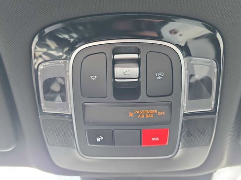 Used 2025 Hyundai Santa Cruz SEL image 22