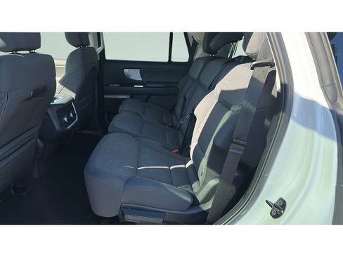 Used 2025 Ford Expedition Active AWD/4WD image 18