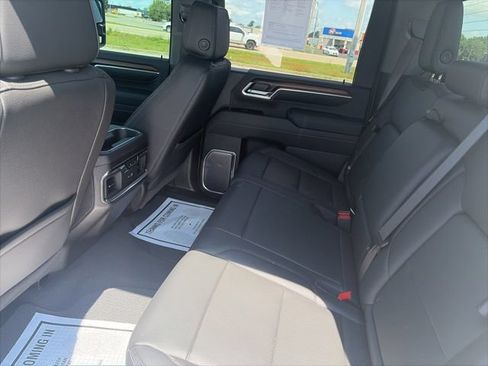 Used 2025 GMC Sierra 2500 Denali w/ Denali Reserve Package AWD/4WD image 11