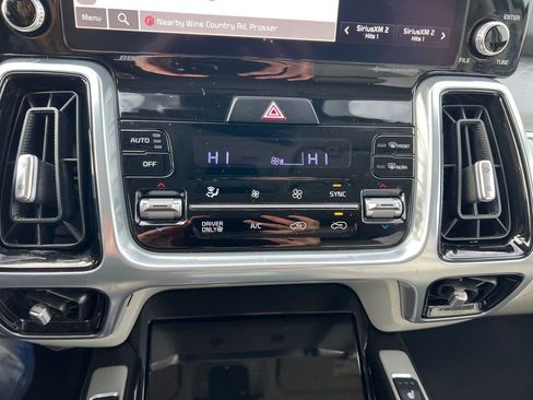 Used 2024 Kia Sorento SX Prestige image 18