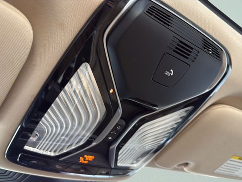 Used 2019 BMW 740i RWD image 44