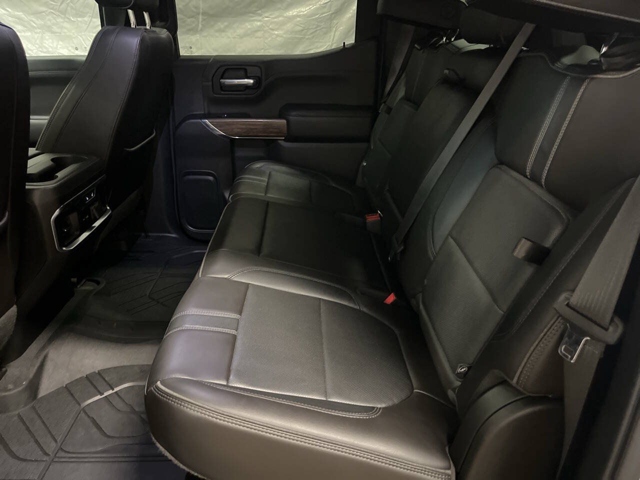 Used 2019 Chevrolet Silverado 1500 High Country w/ Technology Package AWD/4WD image 26