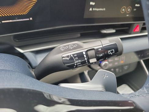 New 2026 Kia Carnival EX image 30