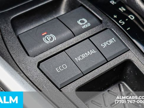 Used 2021 Toyota RAV4 LE image 43