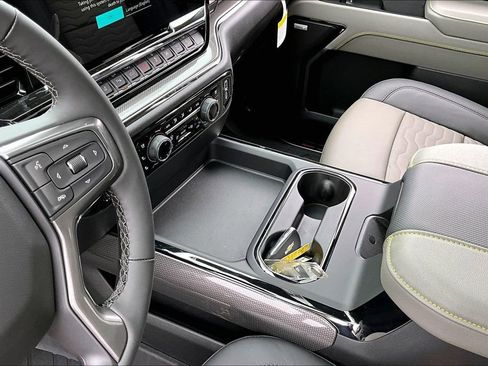 New 2026 Chevrolet Silverado 2500 ZR2 w/ LPO, Dark Essentials Package AWD/4WD image 8