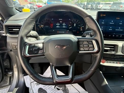 Used 2025 Ford Mustang GT RWD image 17