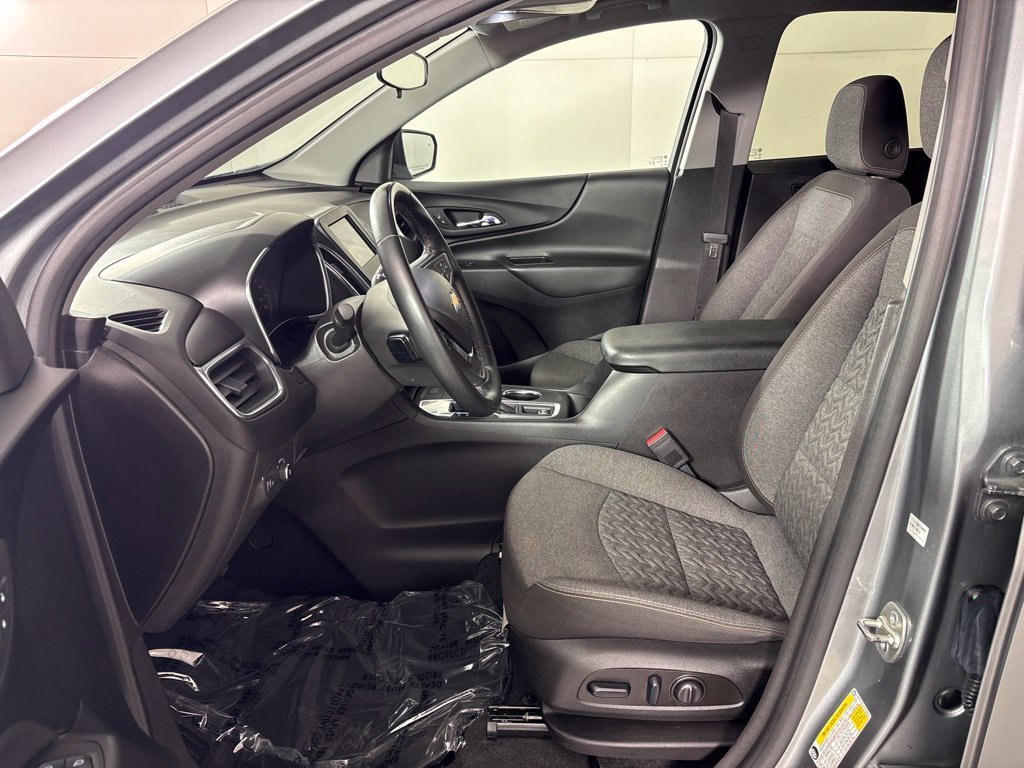 Used 2024 Chevrolet Equinox LT FWD image 26