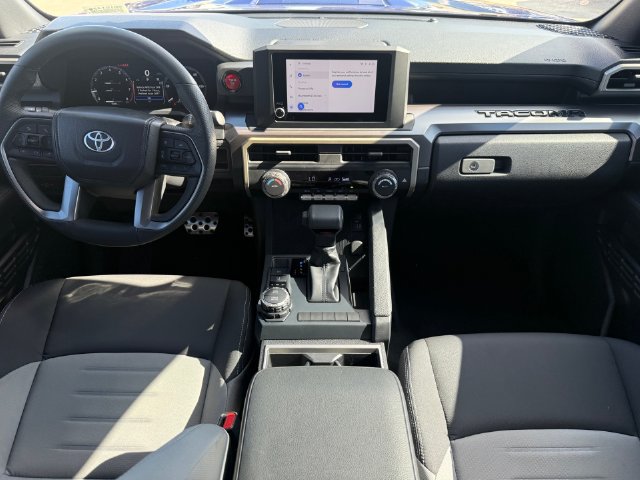 Used 2025 Toyota Tacoma TRD Sport AWD/4WD image 25
