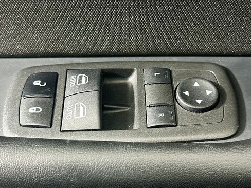 Used 2022 Dodge Challenger SXT w/ Blacktop Package image 15