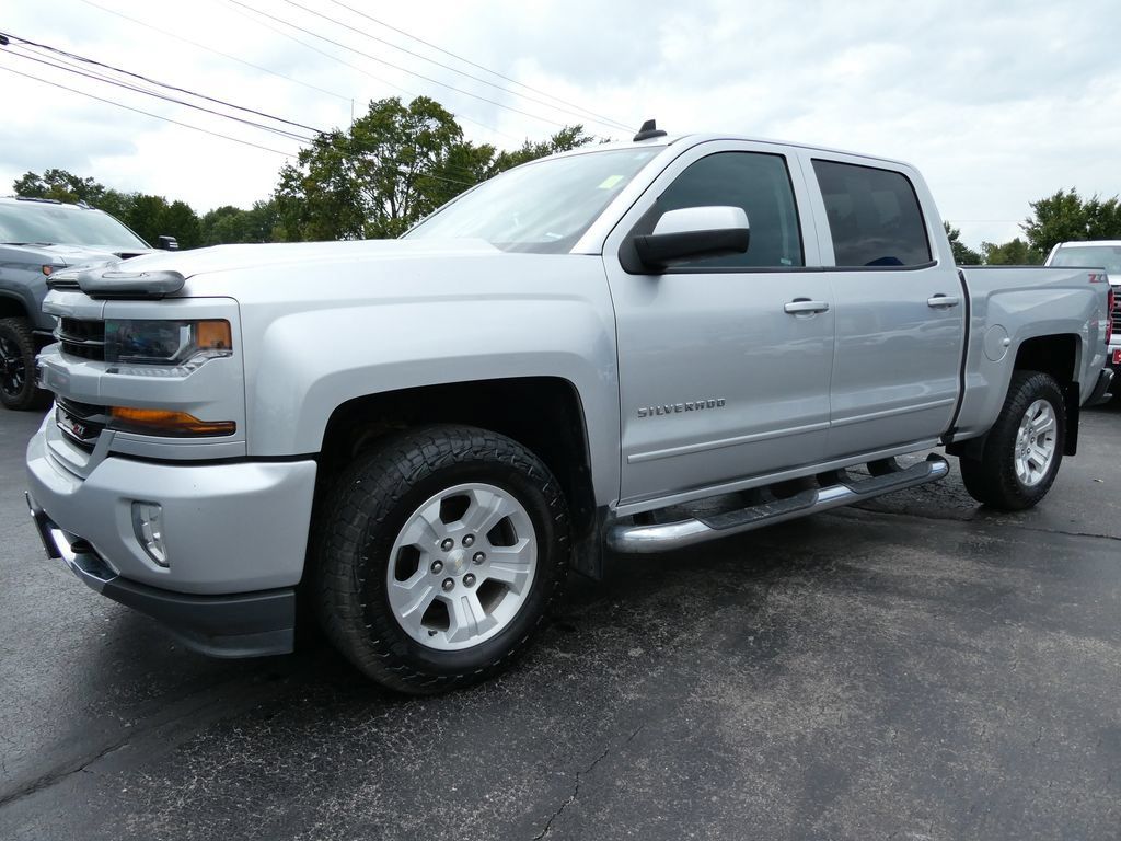 Used 2018 Chevrolet Silverado 1500 LT w/ All Star Edition AWD/4WD image 8