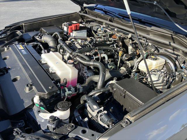 Certified 2026 Toyota 4Runner SR5 AWD/4WD image 35