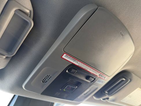 Used 2023 Toyota Camry SE image 15