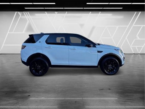 Used 2018 Land Rover Discovery Sport HSE image 7