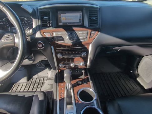 Used 2014 Nissan Pathfinder SL w/ SL Premium Package image 22