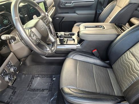 Used 2022 Chevrolet Silverado 1500 ZR2 image 9