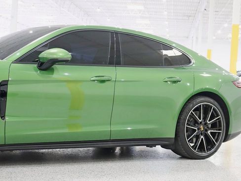 Used 2020 Porsche Panamera image 3