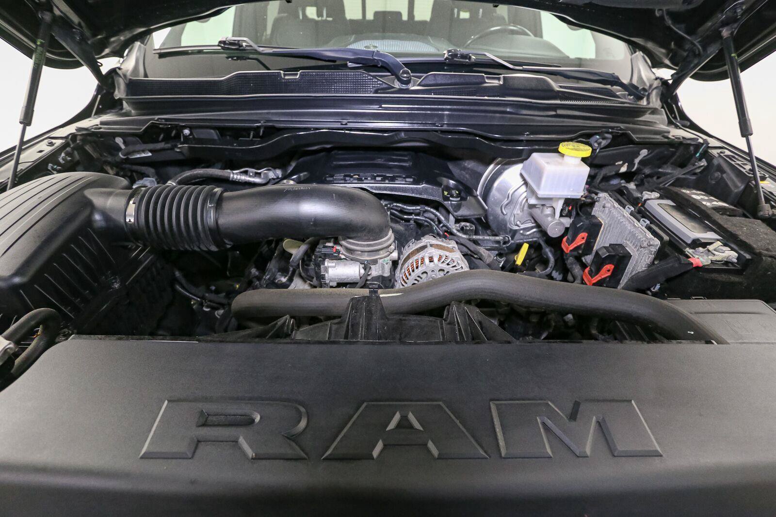 Used 2022 RAM 1500 Limited w/ Body-Colour Bumper Group AWD/4WD image 15