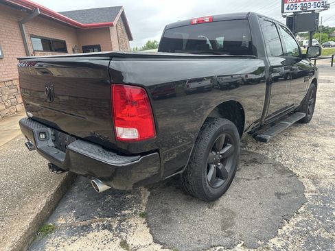 Used 2015 RAM 1500 Express w/ Black Ram 1500 Express Group AWD/4WD image 9