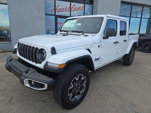 New 2026 Jeep Gladiator Sport AWD/4WD image 2