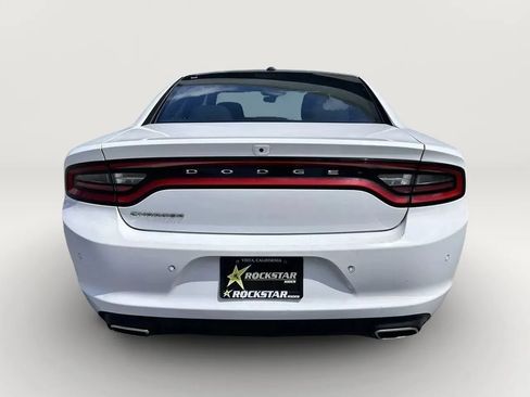 Used 2022 Dodge Charger SXT RWD image 16