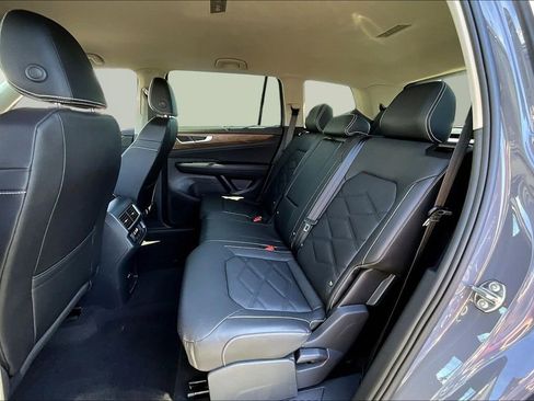 New 2026 Volkswagen Atlas SE image 22
