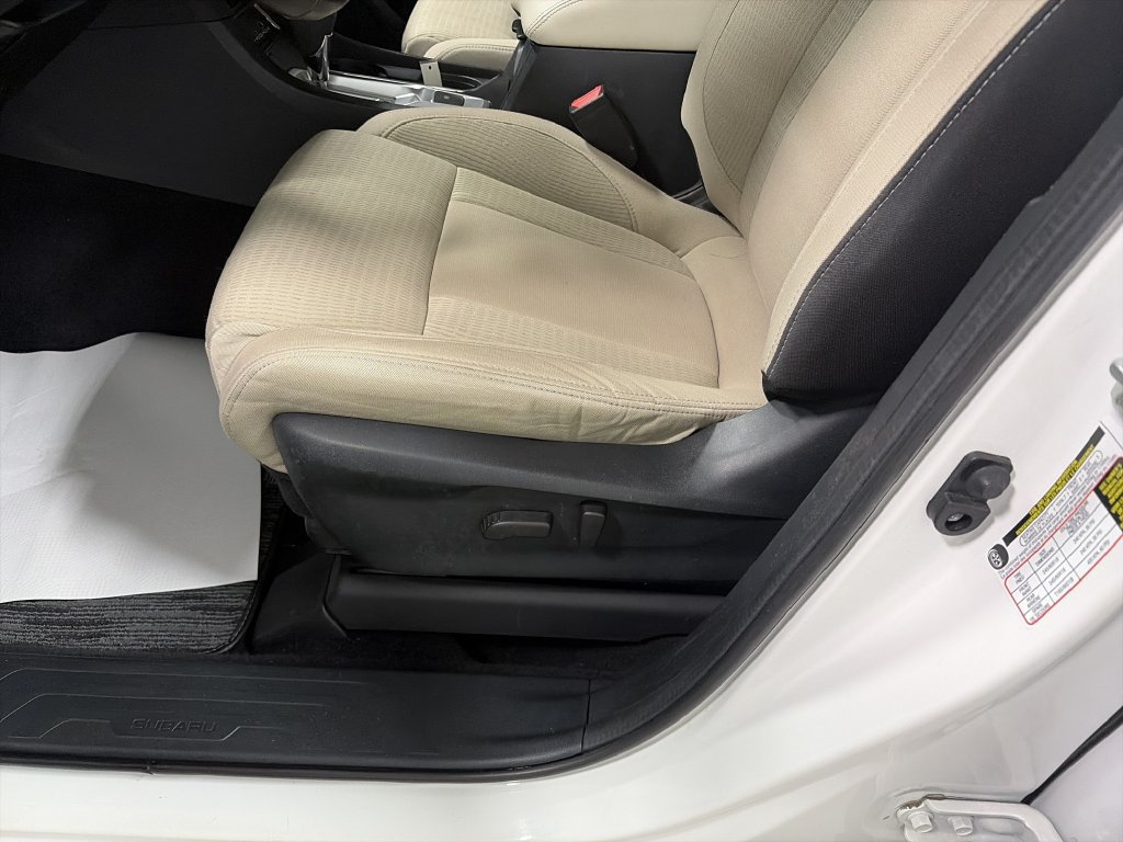 Used 2023 Subaru Ascent Premium w/ Convenience Package AWD/4WD image 13