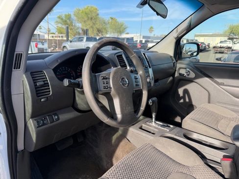 Used 2018 Nissan Frontier SV RWD image 19
