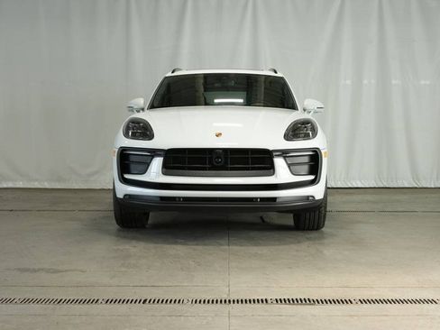 New 2025 Porsche Macan image 10
