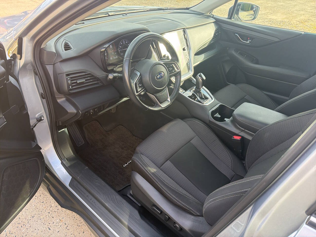 Used 2022 Subaru Outback Premium w/ Popular Package #1 AWD/4WD image 6