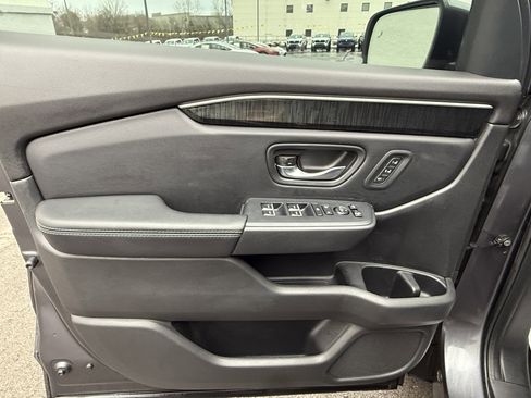 Used 2023 Honda Pilot Elite image 18