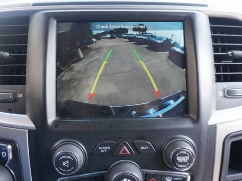 Used 2018 RAM 1500 Lone Star image 9