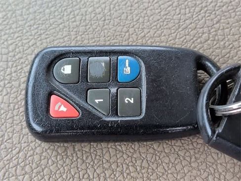 Used 2007 Ford Explorer Eddie Bauer image 30