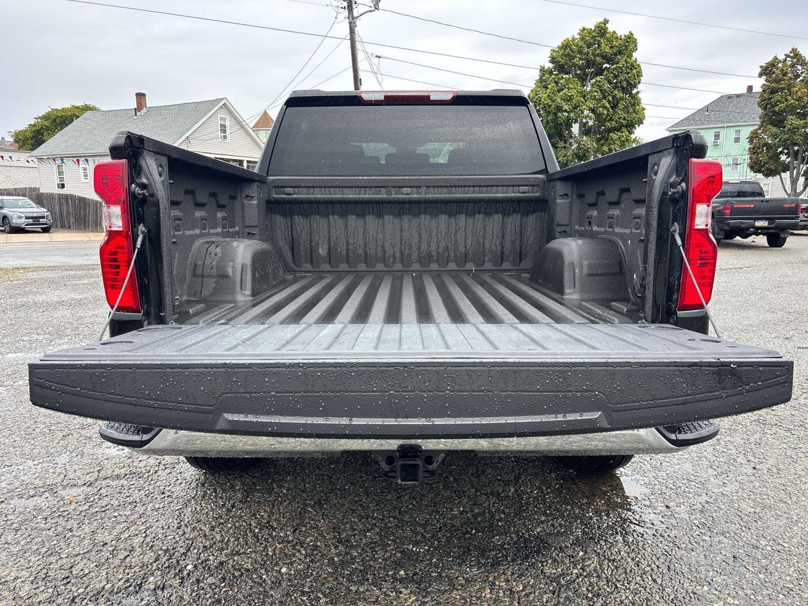 Used 2023 Chevrolet Silverado 1500 LT AWD/4WD image 7