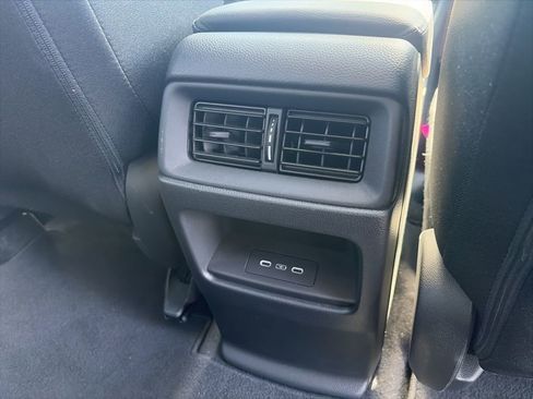 Used 2024 Honda CR-V EX image 6