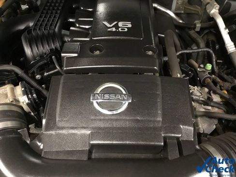Used 2015 Nissan Frontier SV AWD/4WD image 39