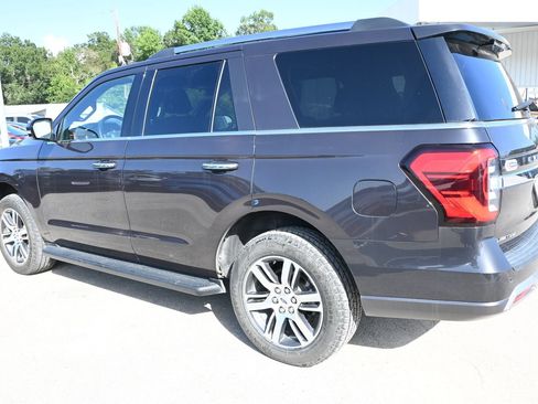 Used 2024 Ford Expedition Limited AWD/4WD image 4