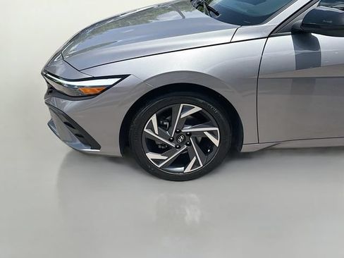 Certified 2025 Hyundai Elantra Sport FWD image 28