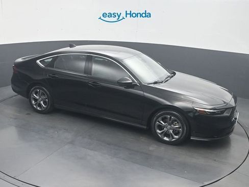 Used 2023 Honda Accord EX image 19