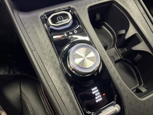 Used 2024 Jeep Wagoneer Launch Edition image 22