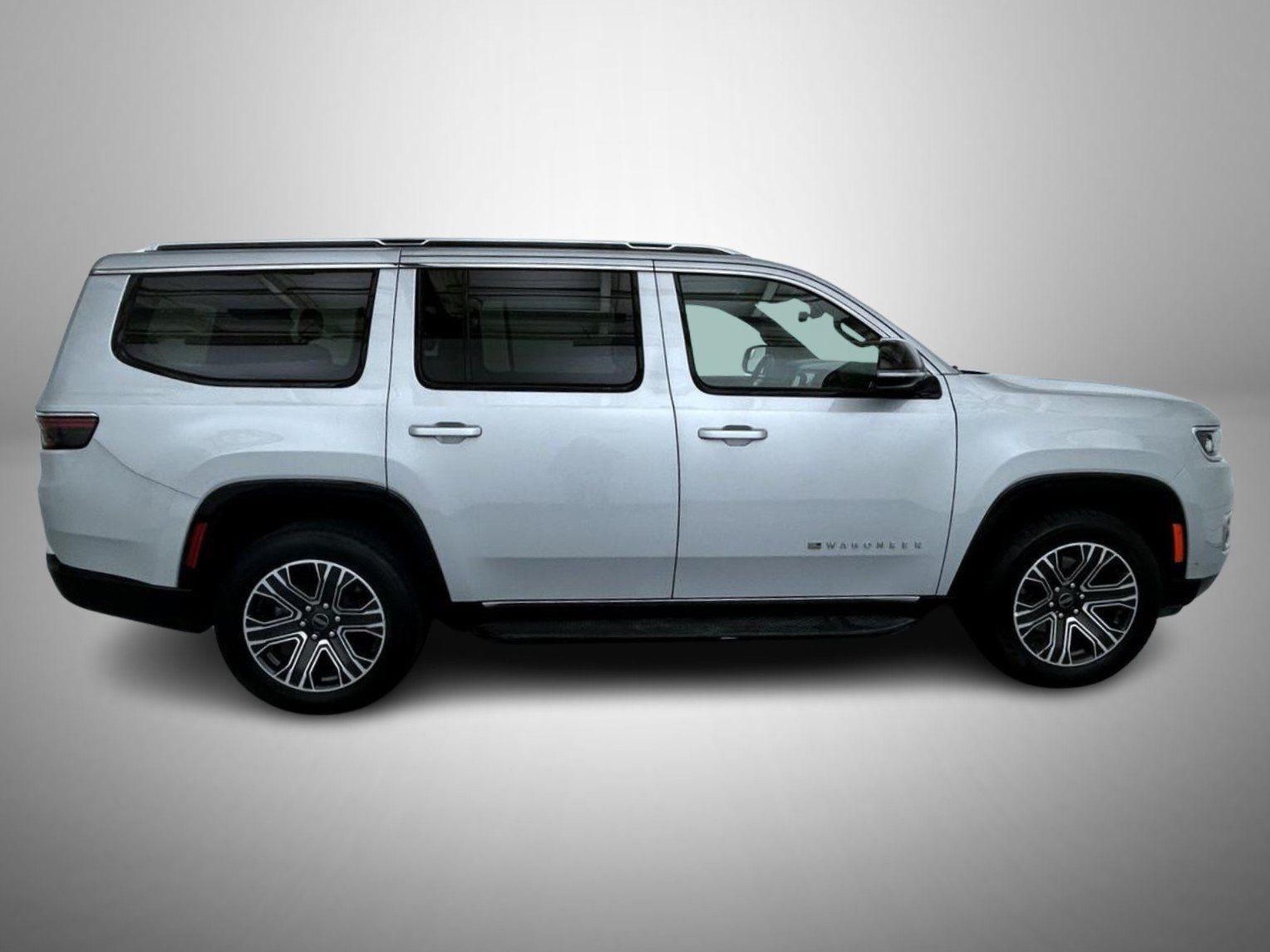 Used 2025 Jeep Wagoneer Series II AWD/4WD image 4