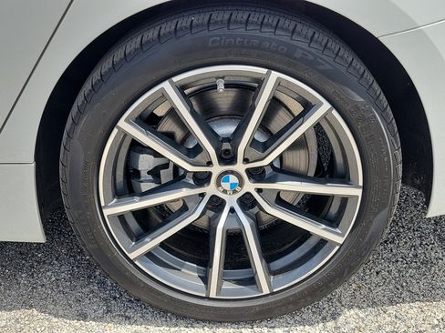 Used 2020 BMW 330i Sedan w/ Driving Assistance Package RWD image 9