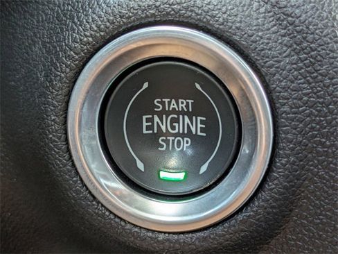 Used 2021 GMC Sierra 1500 SLT w/ SLT Premium Package image 32