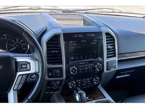 Used 2018 Ford F150 Lariat w/ Max Trailer Tow Package AWD/4WD image 7