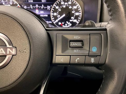 Used 2023 Nissan Rogue SL w/ SL Premium Package FWD image 26